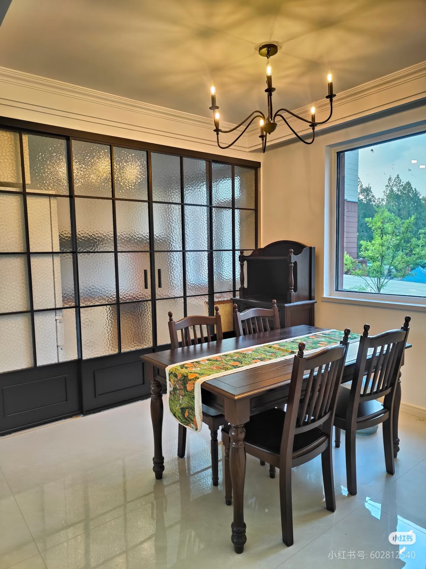 Interior Sliding Doors (Ti-Mg Alloy)  